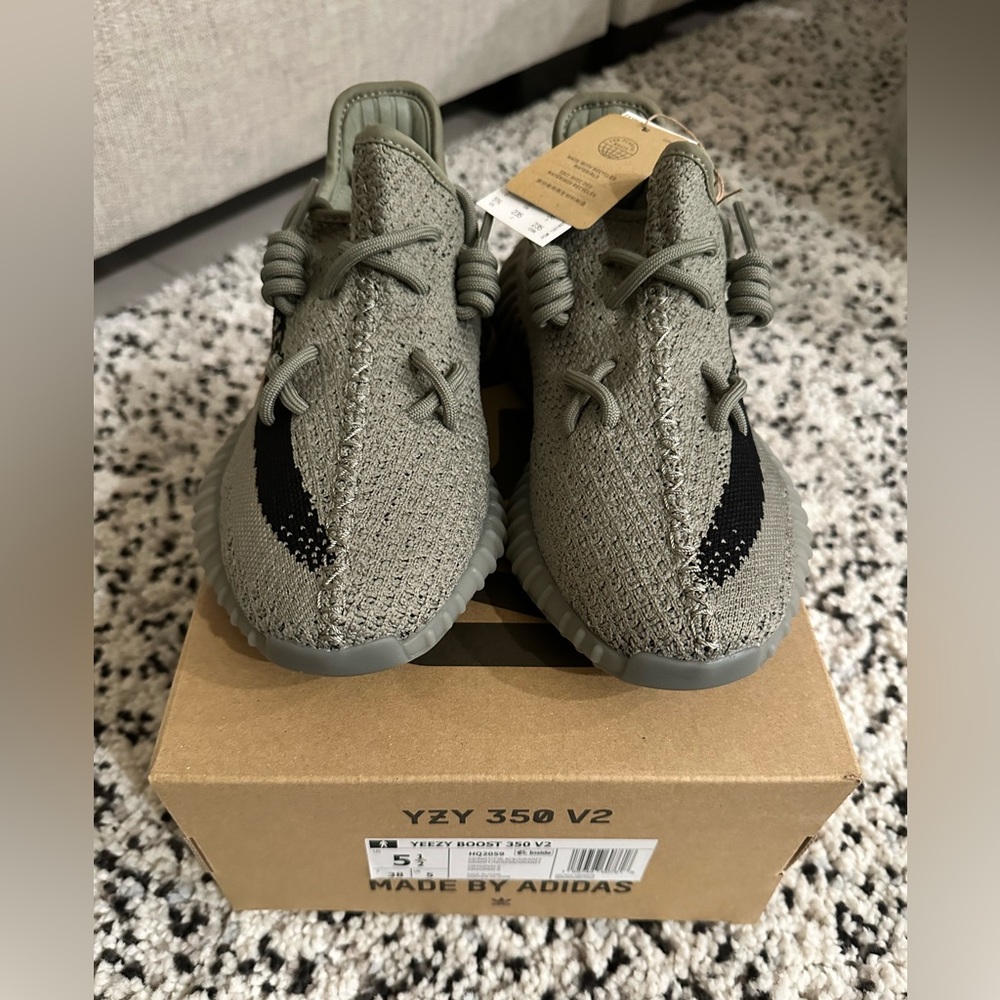 Adidas Yeezy 350v2